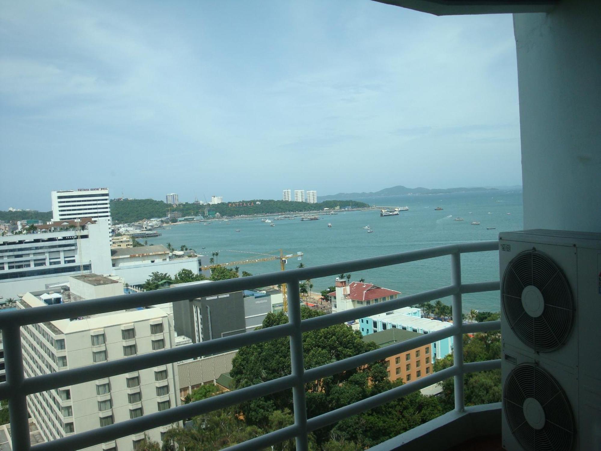 Joy Shop At View Talay 6 Apartment Pattaya Exterior foto